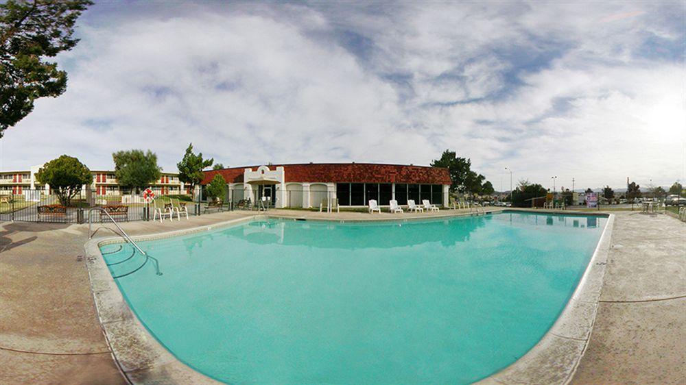 Quality Inn On Historic Route 66 Барстоу Екстериор снимка