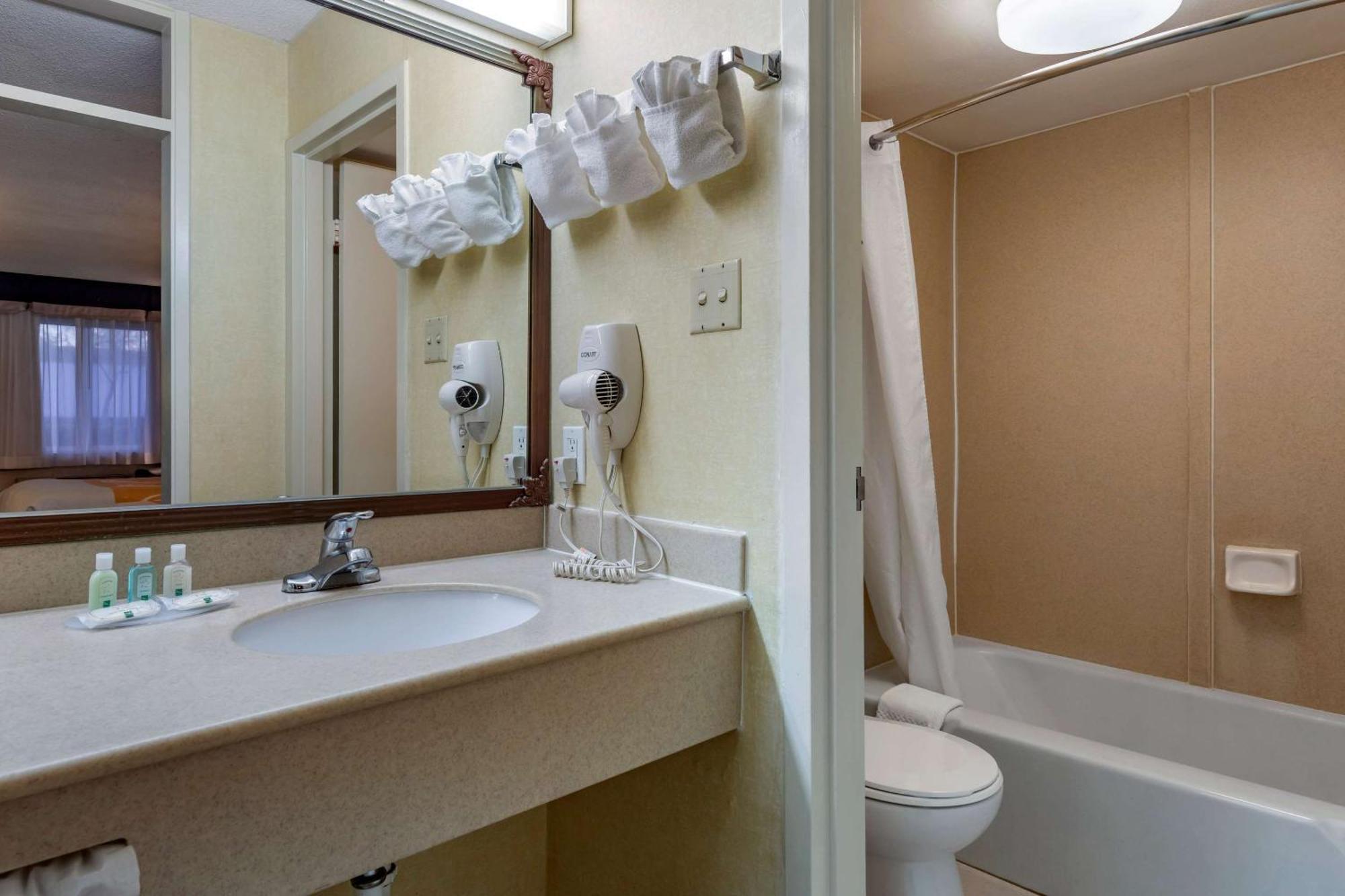 Quality Inn On Historic Route 66 Барстоу Екстериор снимка